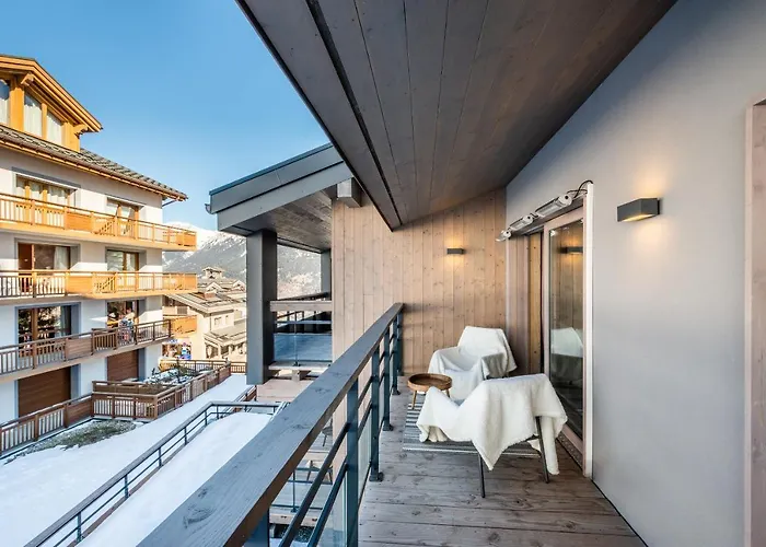 Phoenix Village - By Emerald Lejlighed